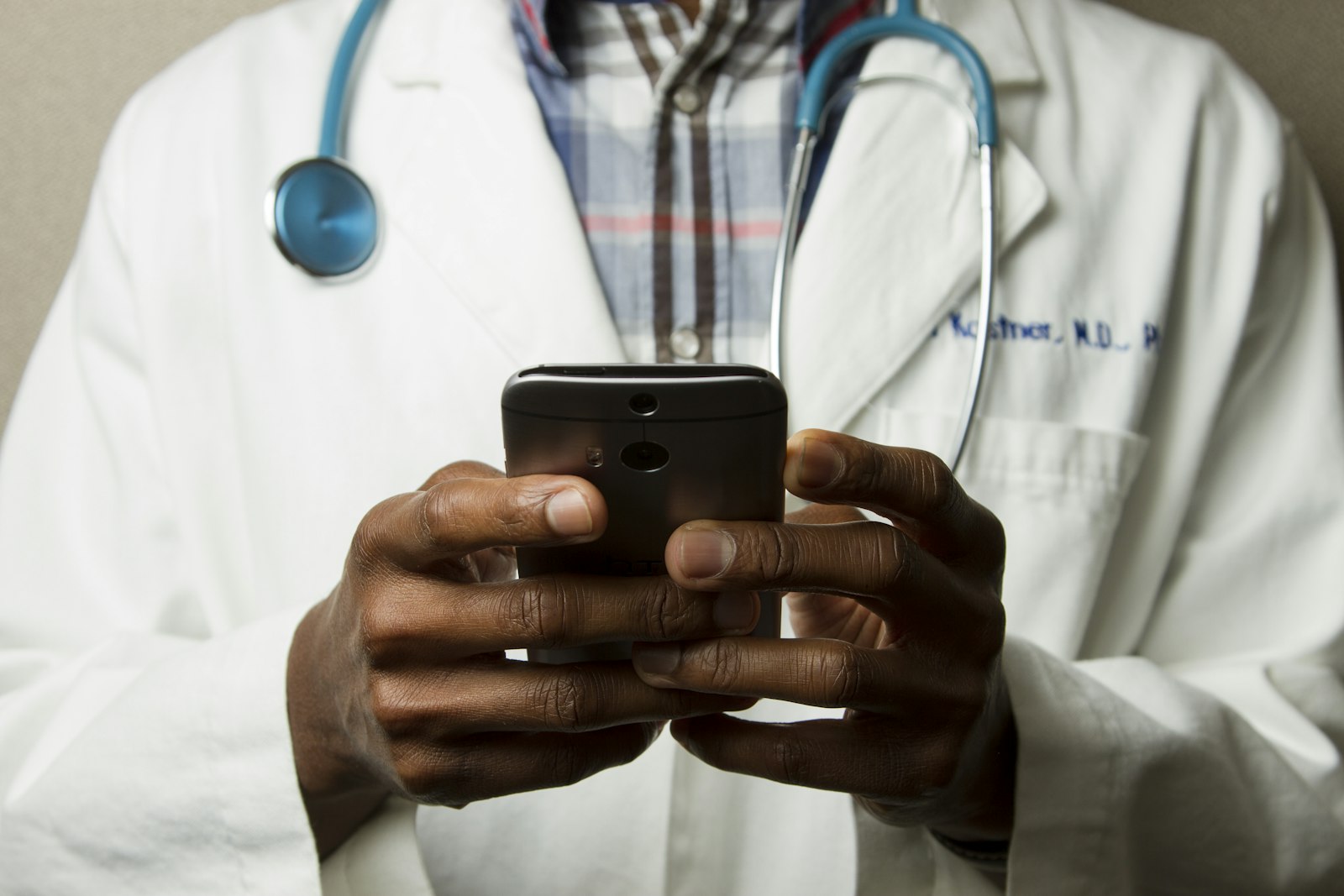 Industry: healthcare - public/images/industries/healthcare.png