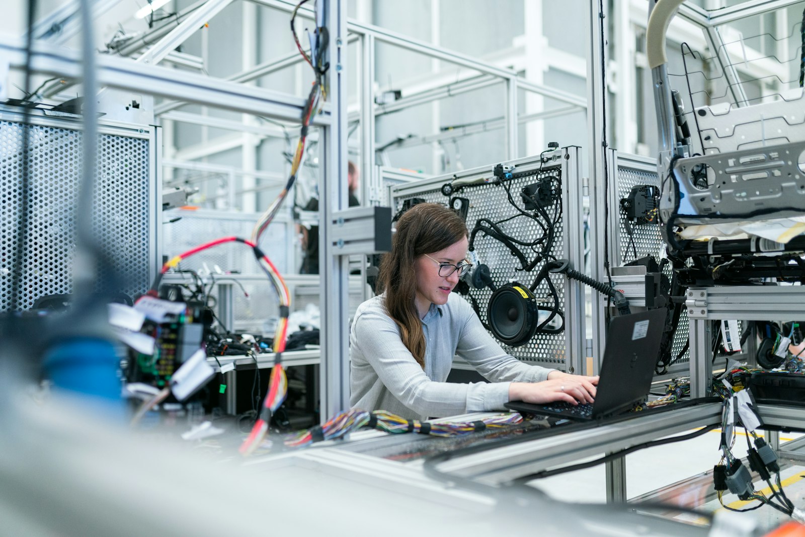 Industry: manufacturing - public/images/industries/manufacturing.png